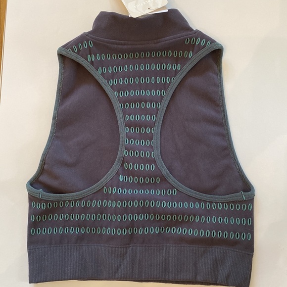 NWT Fabletics Kaylee Mock Neck Zip Up Sculptknit Top - L - Picture 5 of 7